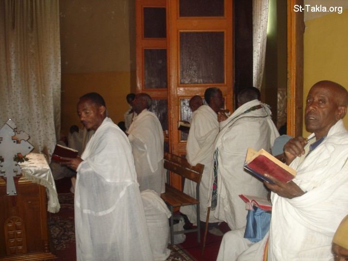 St-Takla.org Image: Ethiopians reading Holy Books, from Saint Takla Haymanot's Website journey to Ethiopia, 2008     :    ɡ        2008